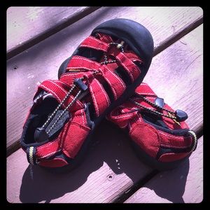 Boys Red Keens Water and Hiking Summer Shoe